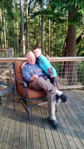 Clear cheeks with his grandfather.